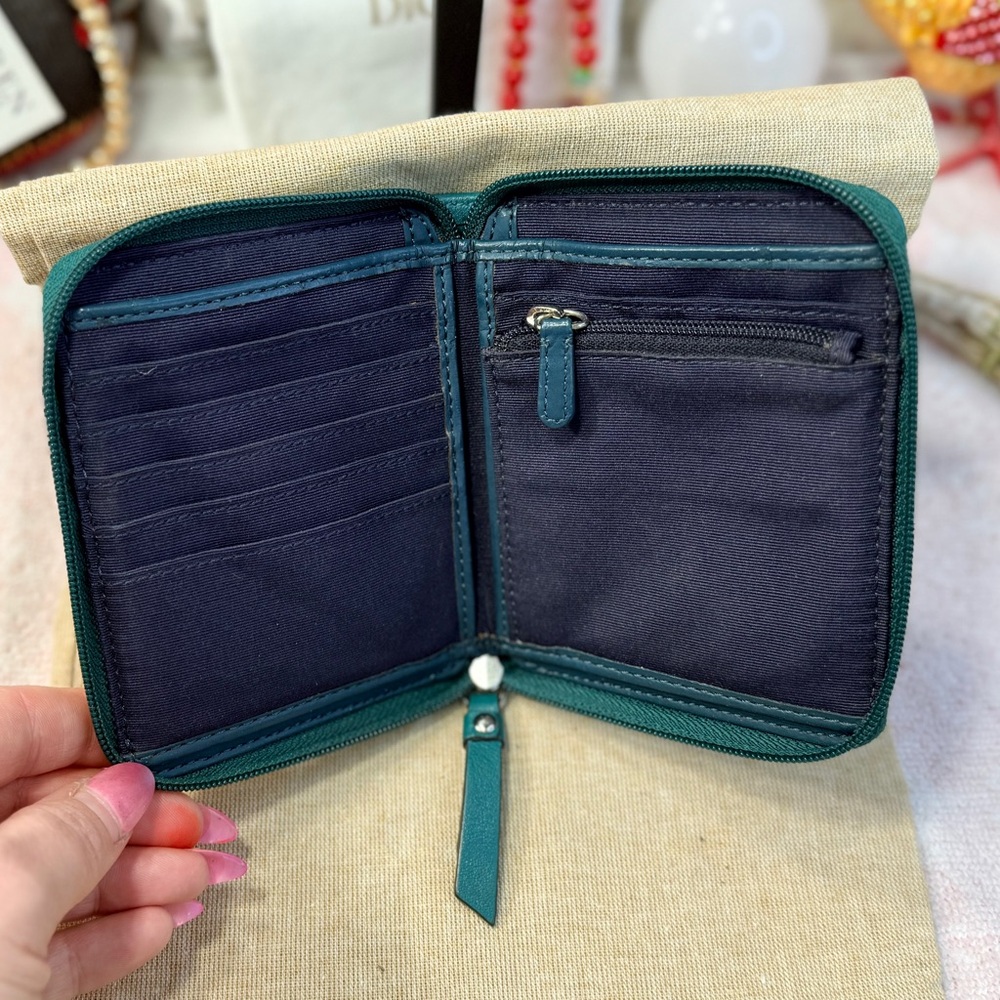 Coach Daisy Leather Medium Zip Around Wallet - Picture 7 of 9